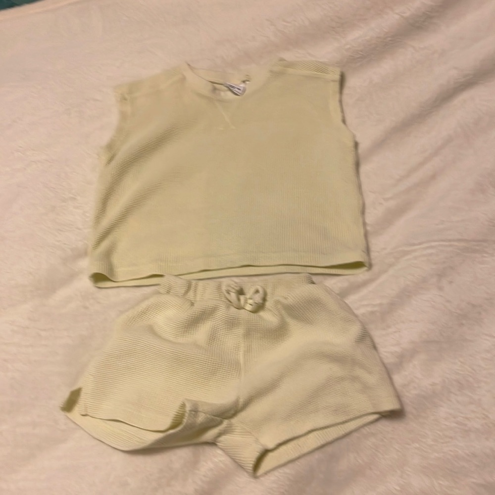 Zara 2 piece waffle set